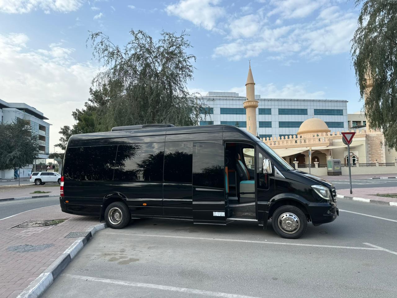 Mercedes Sprinter Airport Transfer & Luxury Van Dubai | Al Alali Tahir Tours