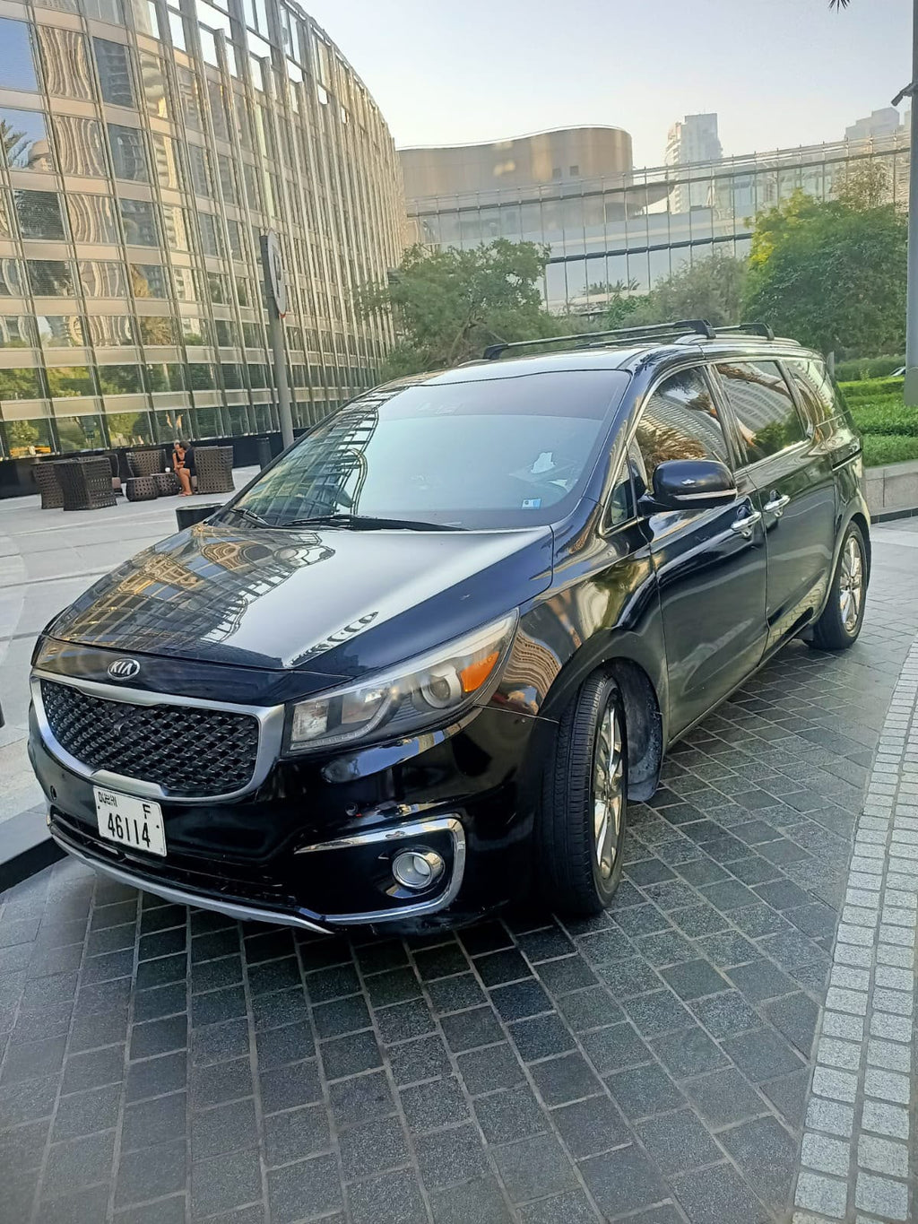 Kia Sedona Luxury MPV – Airport Transfer & City Tours Dubai